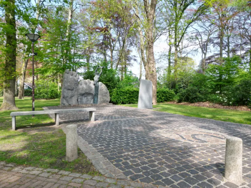 Oorlogsmonument in Hoeven